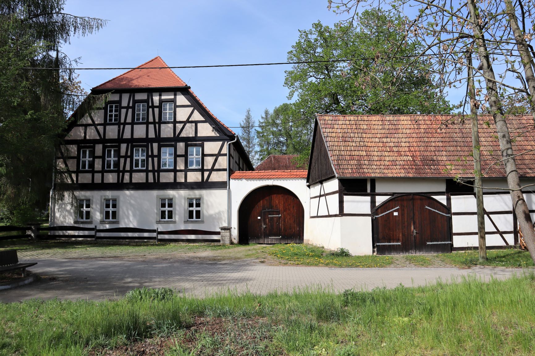 Pfarrhaus und Hof in Langenhessen Kirchgemeinden Langenhessen und