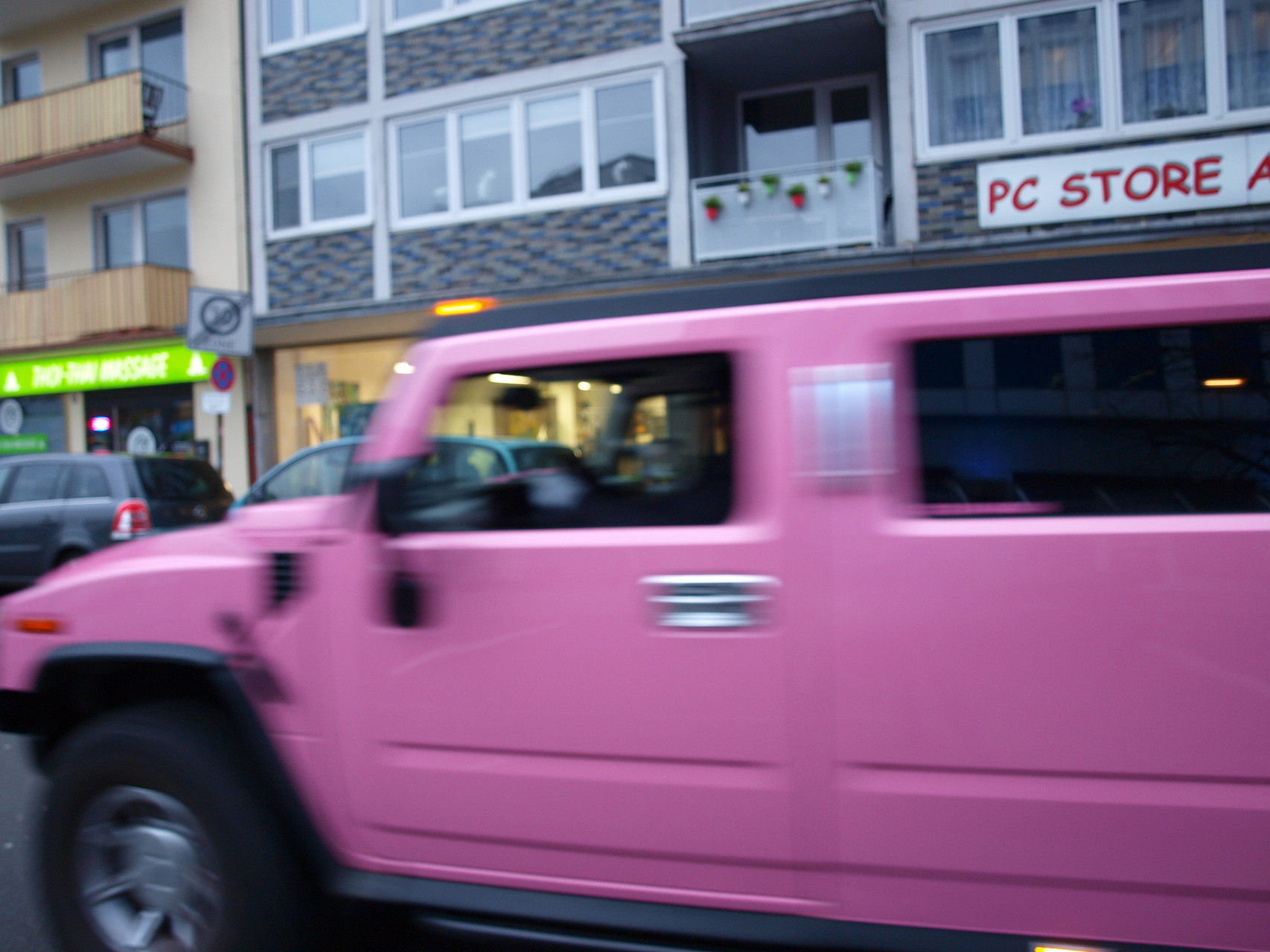 ELA EIS Teenagergeburtstag Junggesellinnenabschied Pink Party Limousine