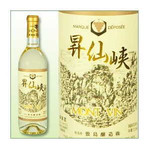 昇仙峡(白)720mL やや甘口 1,500円