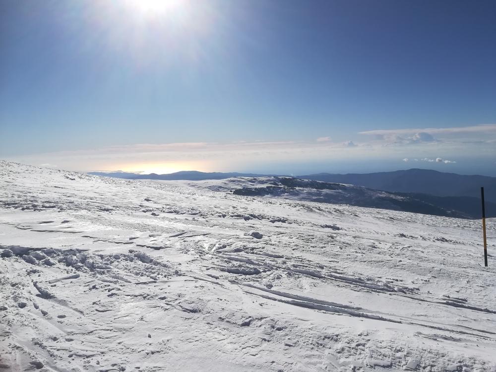 Blick aufs Meer aus 3300 Meter Höhe