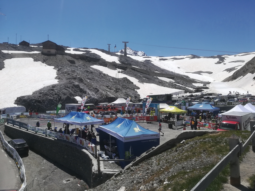 Rummel der anderen Art: Ziel vom Stilfser Joch - Marathon