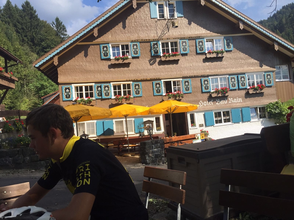 Bad Rain beim Zwetschgenkuchen