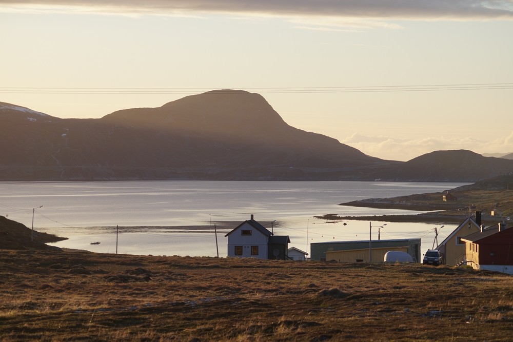 Mitternachtssonne am Campingplatz