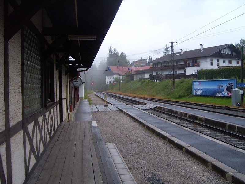 Bahnhof in Ehrwald - es regnet