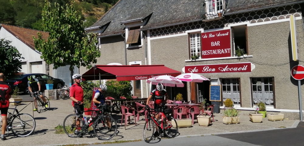 Café in Bort-les-Orgues
