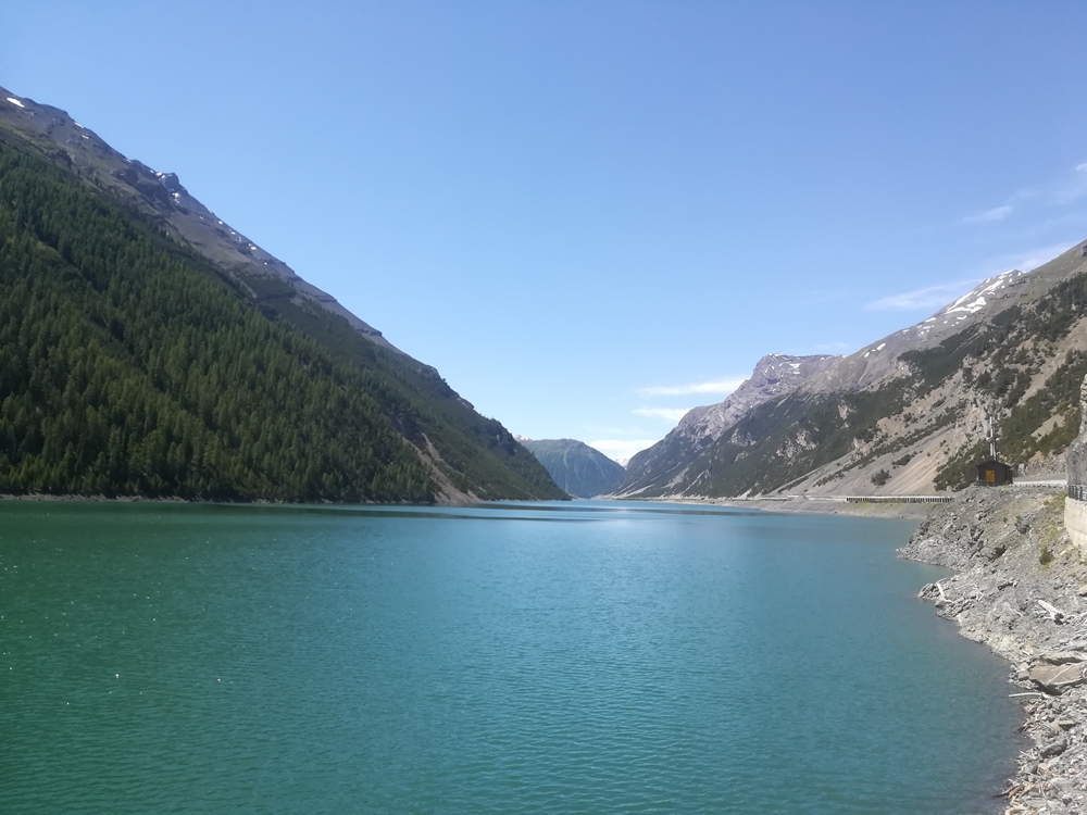 Lago di Lovigno direkt nach dem Tunnel