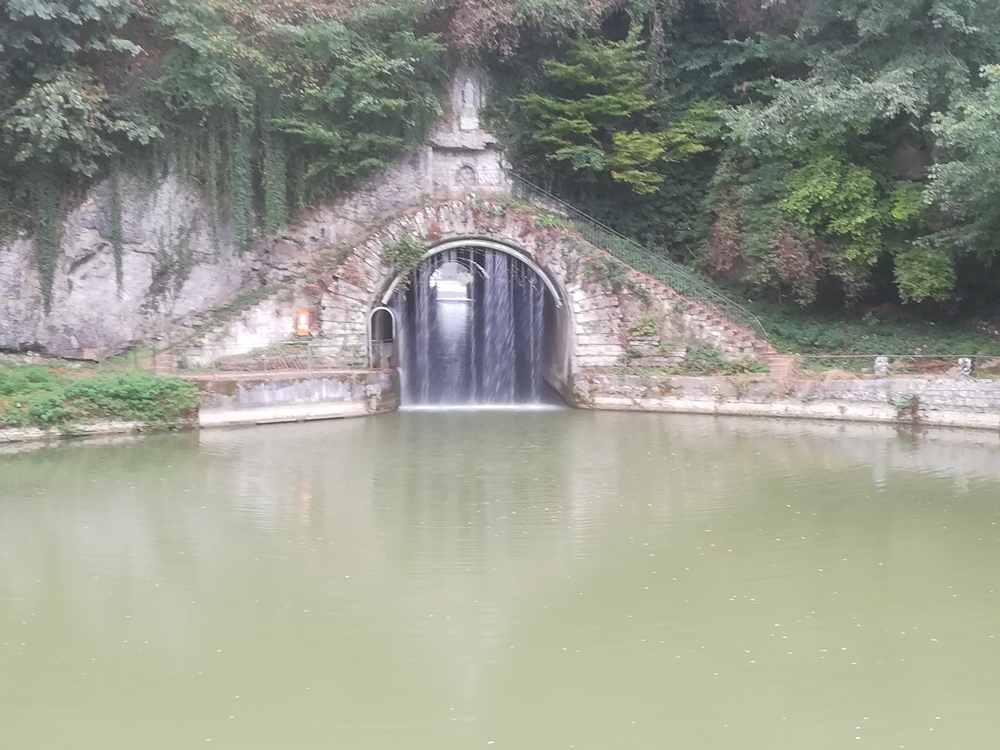Schifftunnel am Rhein-Rhone-Kanal