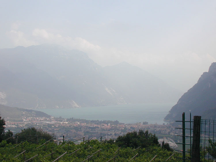 Der erste Blick auf den Lago di Garda