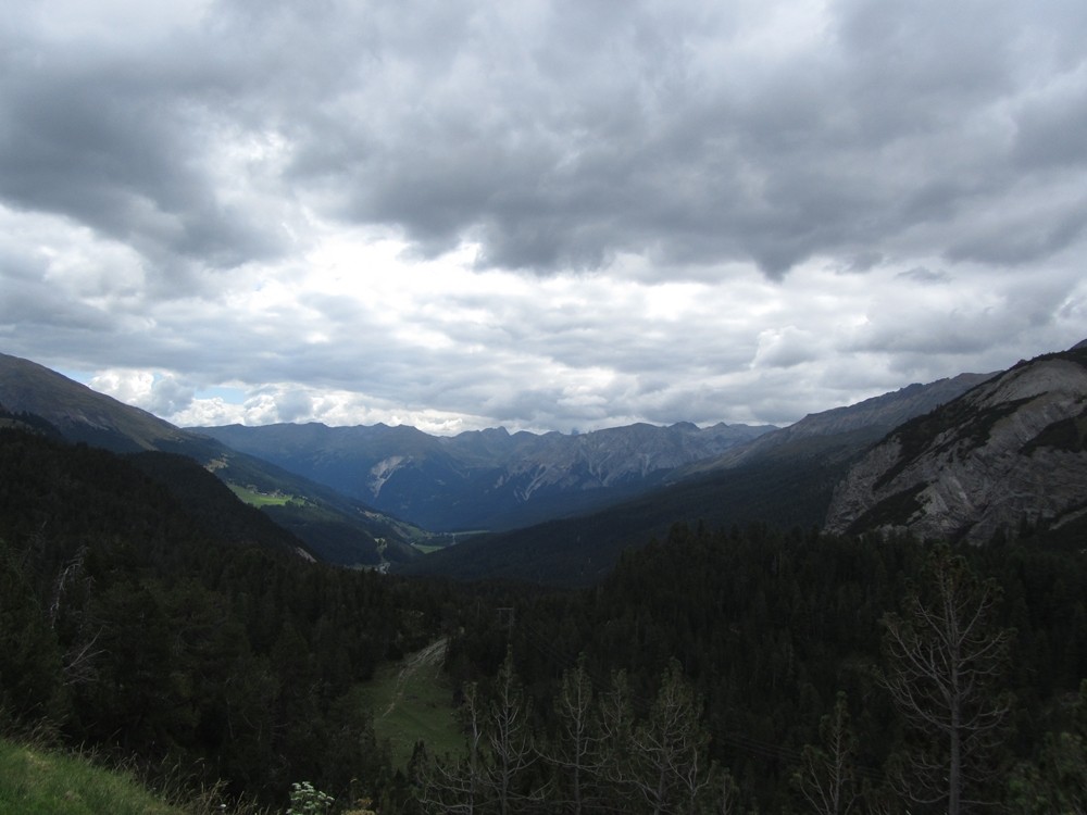 Blick zurück vom Ofenpass ins Münstertal 