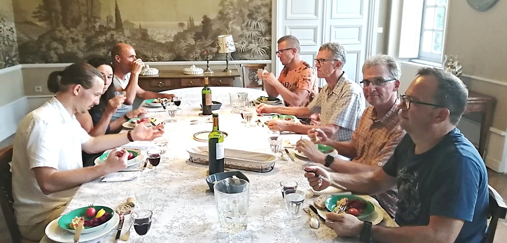 Abendessen im Salon 