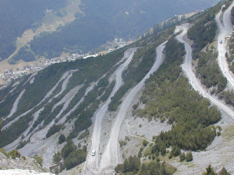 Downhill in 'Richtung Bormio - aber nur bis zur 3. Kehre 