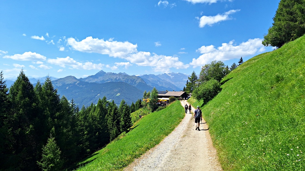 Anmarsch auf die Prantner Alm 