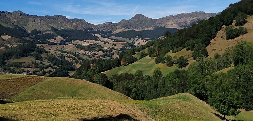 Nur schön, bei der Abfahrt vom Col Peyrol