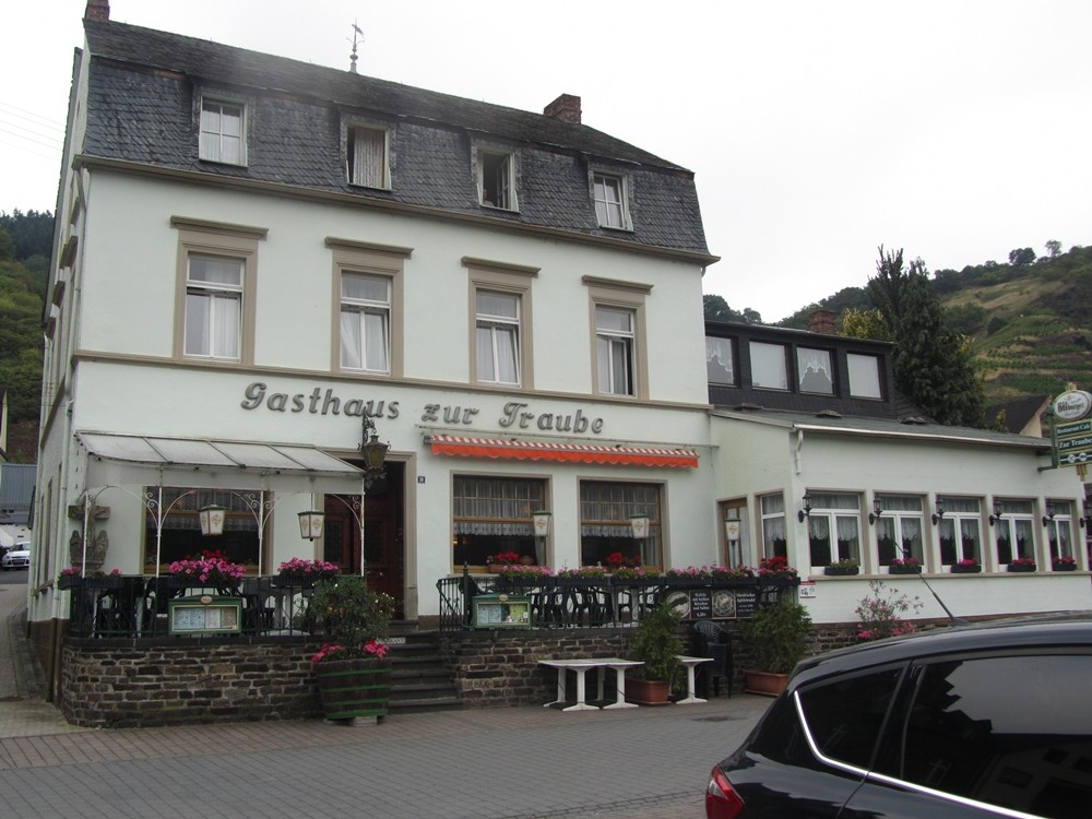 Hatzenport, Absteige 