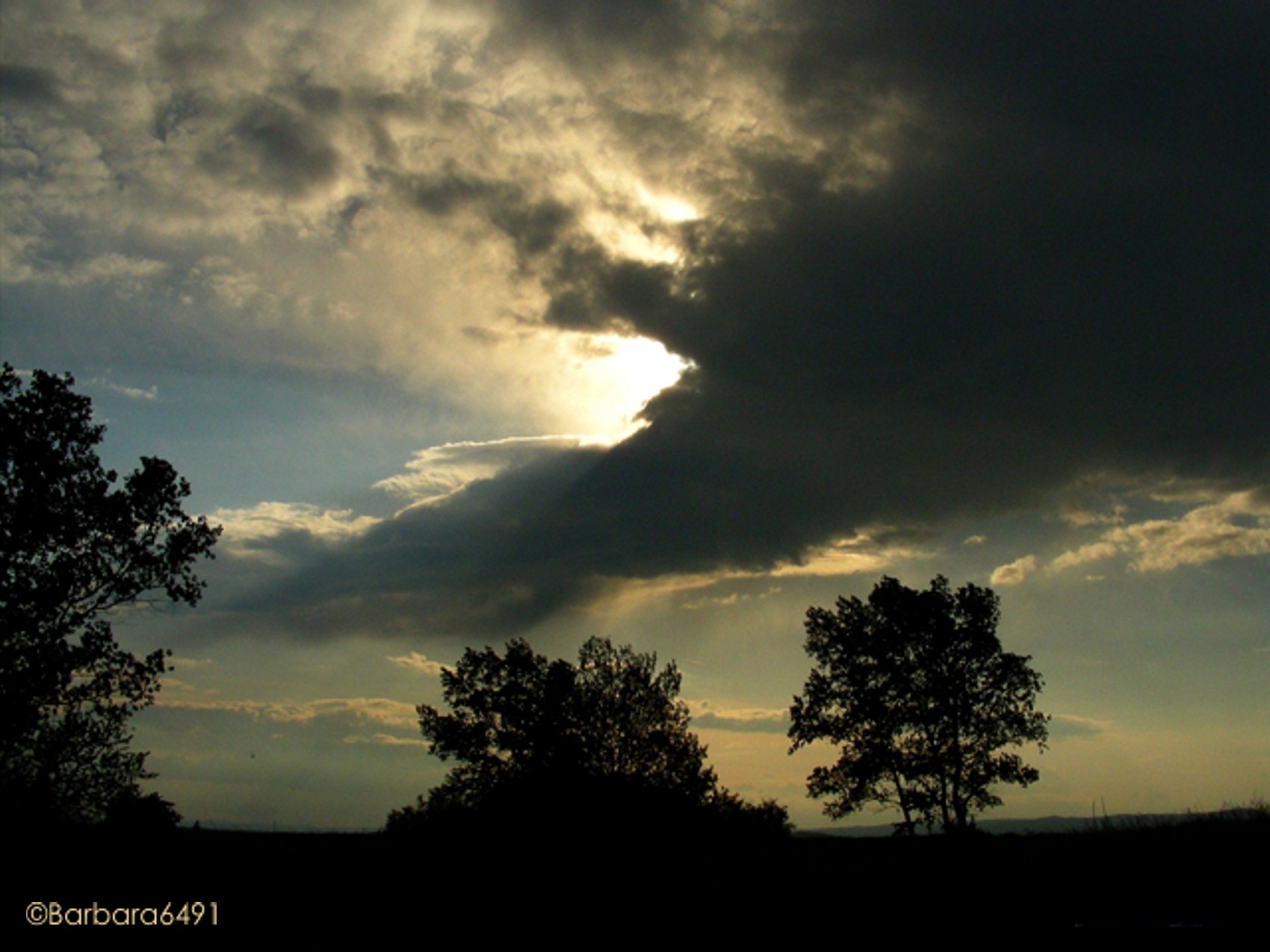 Hinter dem Dunkel ist immer Licht