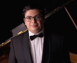 Martin Ivanov Pianist Klavier World of Piano Tonstudio Mödling