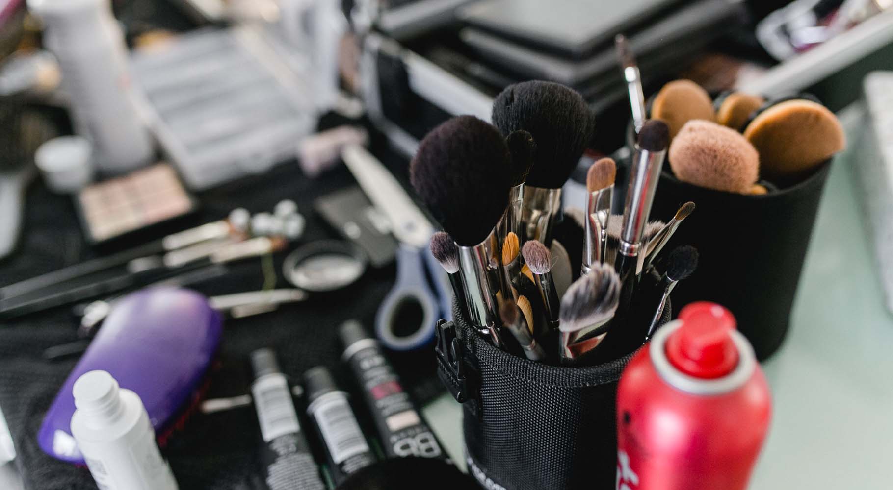 Makeup Hinter den Kulissen- Mariposa Styling mit Stil Hochzeitsstyling Wien und Umgebung ©Aaron Jiang