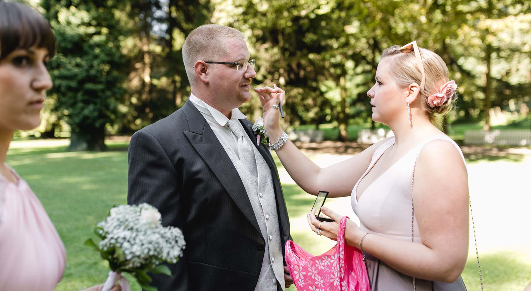 Bräutigamsstyling Groom Makeup - Mariposa Styling mit Stil Hochzeitsstyling Wien und Umgebung ©Aaron Jiang