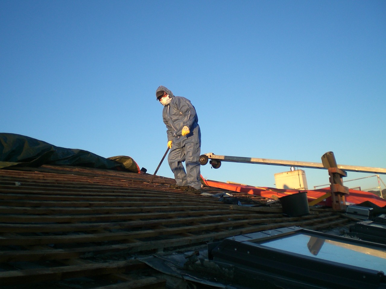 Asbest-Rückbau von Dachplatten