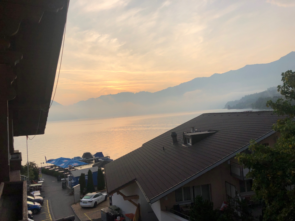 Morgenstimmung über dem  Thuner See 