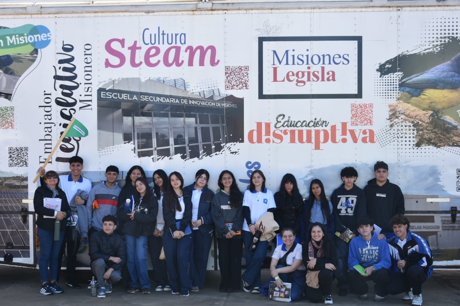 EL EMBAJADOR LEGISLATIVO DESPERTÓ INTERÉS Y PARTICIPACIÓN ESTUDIANTIL EN EL PARQUE INDUSTRIAL