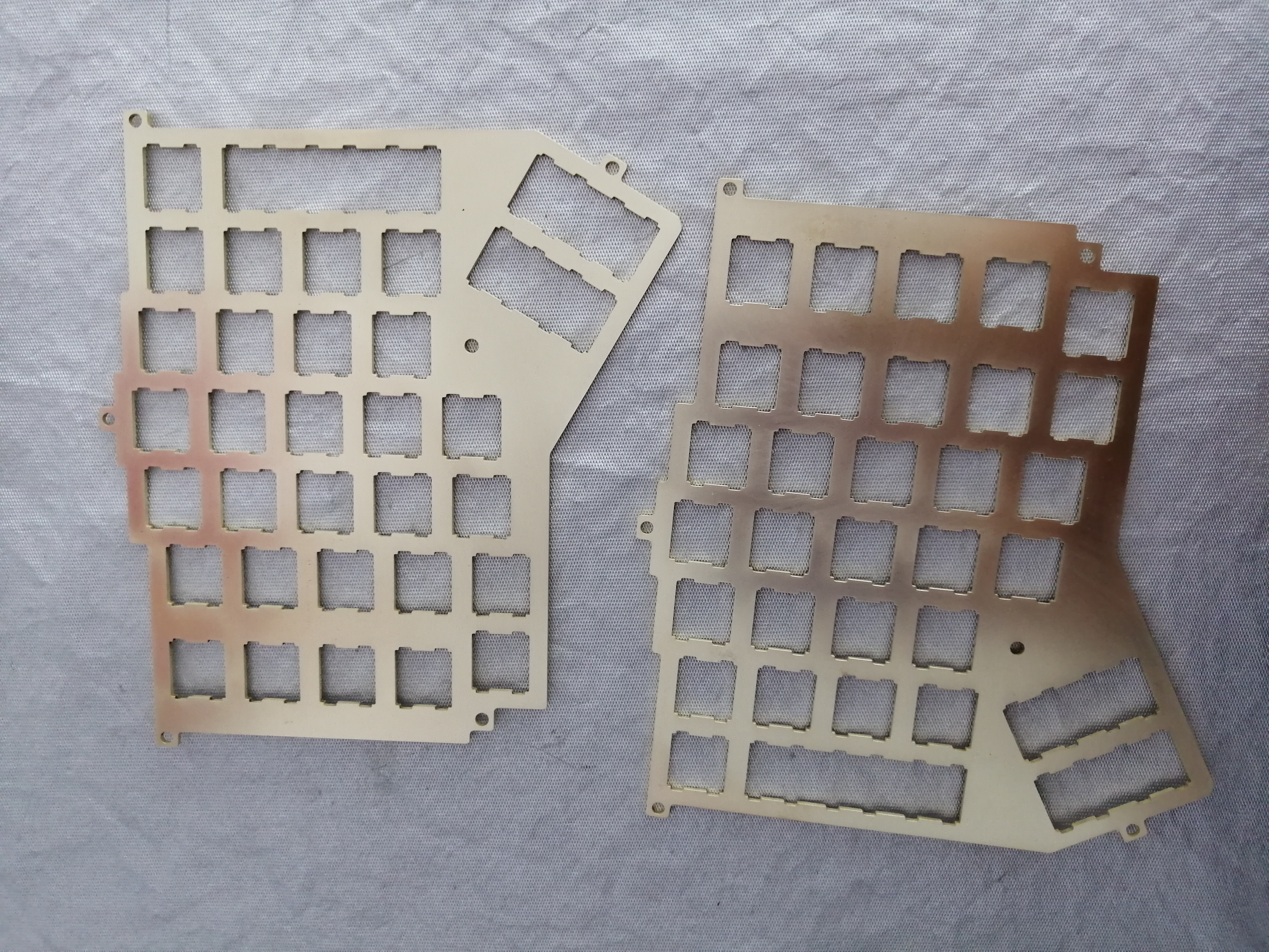1.5mm thick brass laser cutting