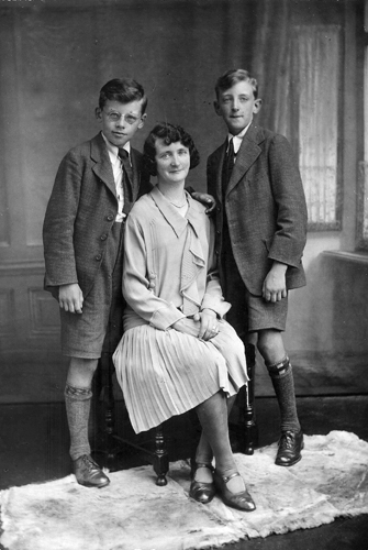 Olive Squire, with her children Harold (right) and Edward