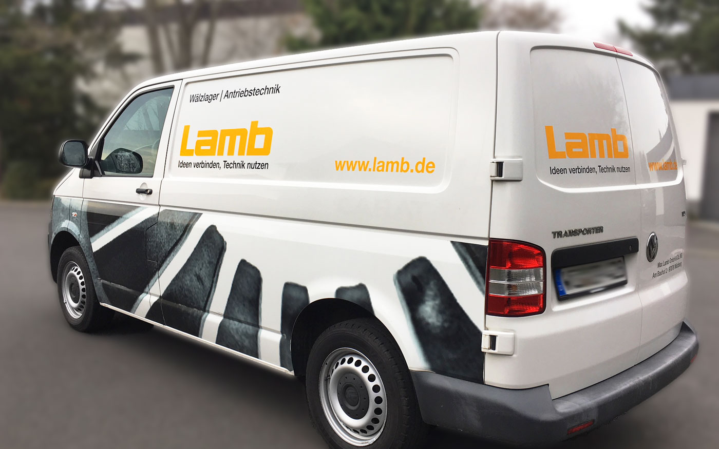 Fahrzeugbeklebung Max Lamb GmbH & Co. KG WÖRLE medien Partner für
