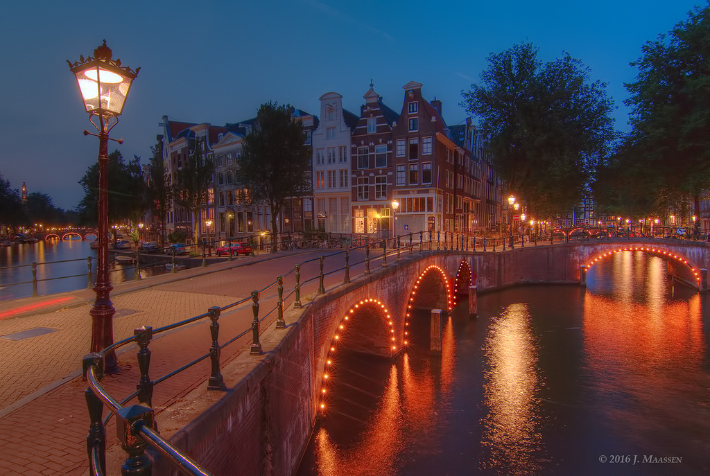 Amsterdamse grachten - Amsterdam canals.