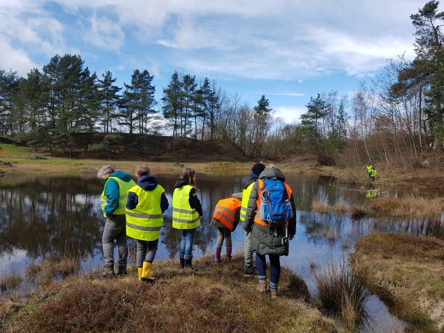 Die NAJU-Teens im Naturschutzgebiet Kaolingrube (Foto: Weigand Naumann)