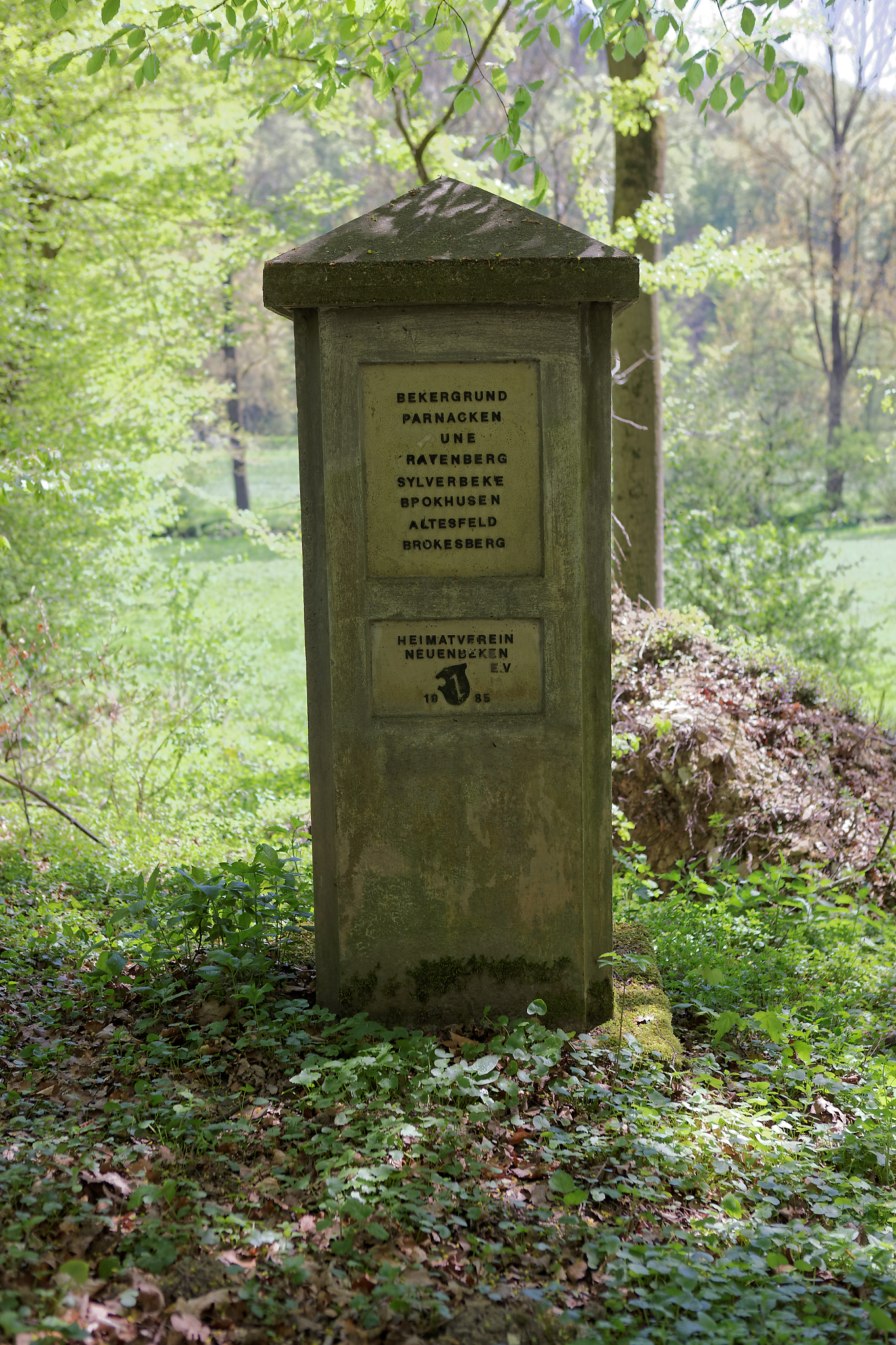 Gedenkstein am PB-Höhenweg