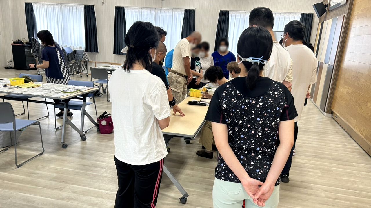 就業　７月　絵手紙教室を開催しました