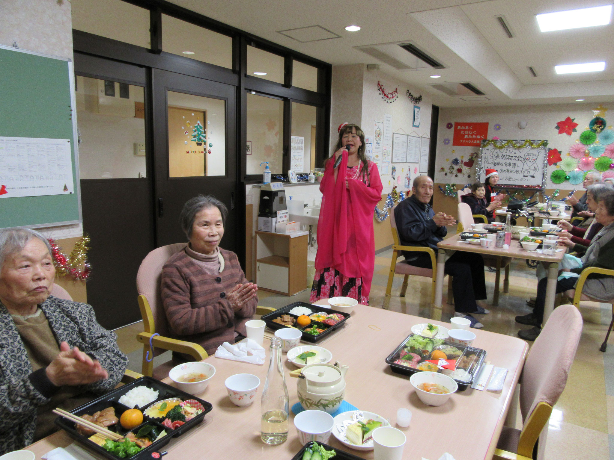 社会福祉法人池田博愛会        宝珠クリスマス会