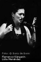 Titelfoto zur Fotoausstellung "La alma del flamenco" von Boris de Bonn im Tanzstudio La Fragua; abgebildet ist die Flamenco-Sängerin Lidia Menéndez/SW-Foto by Boris de Bonn