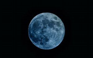 The Mystical Blue Supermoon in Pisces: What's It All About?