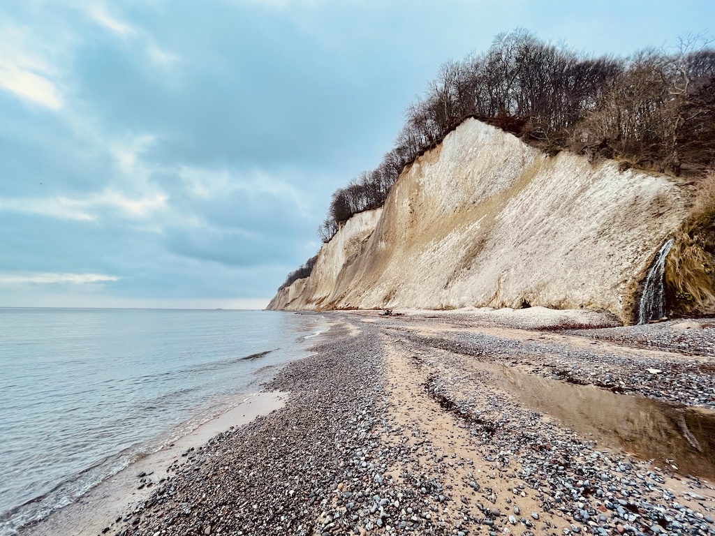 Abstieg an den Strand