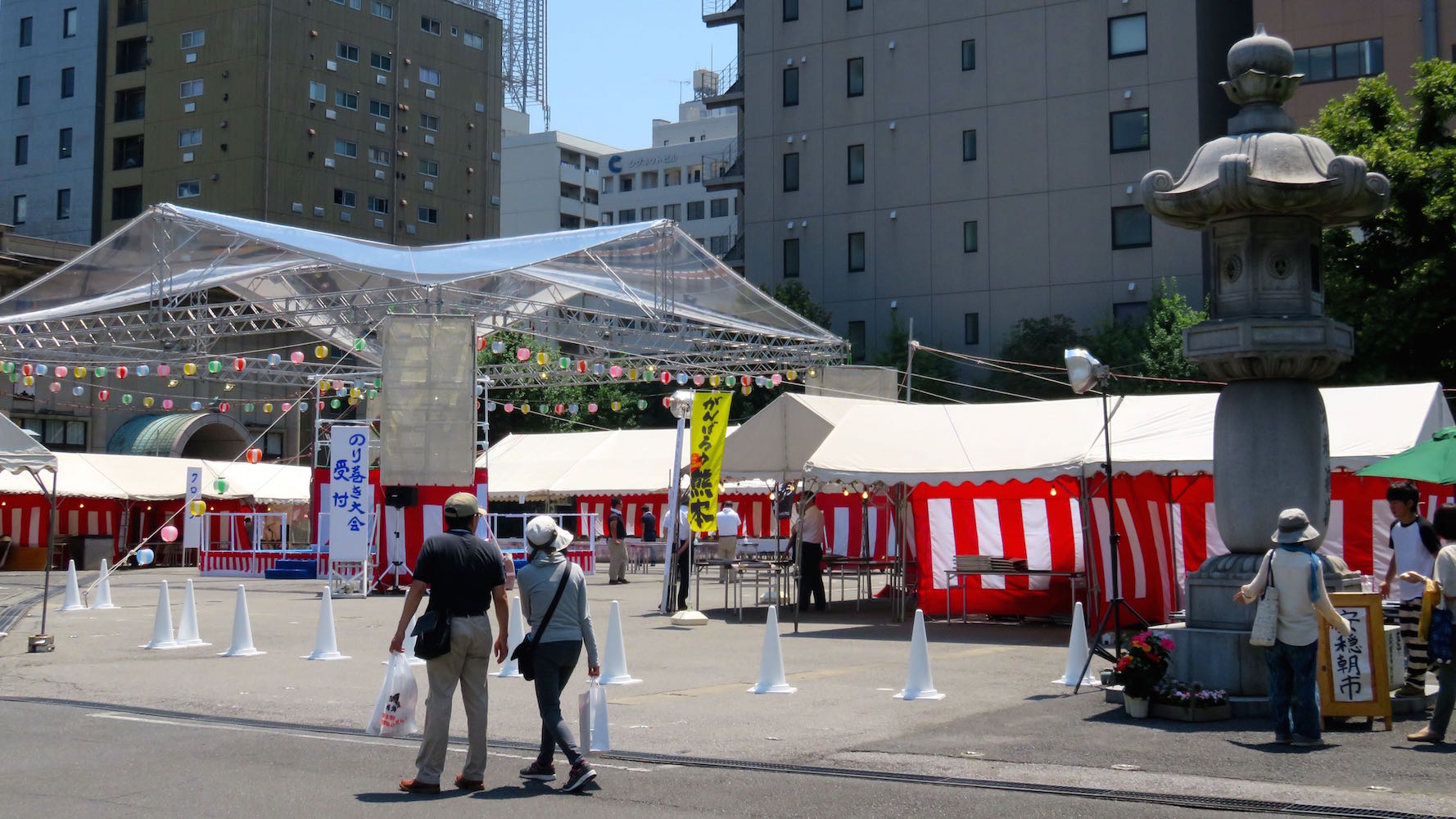 築地本願寺夏の夕べ「ご縁フェスタ」会場