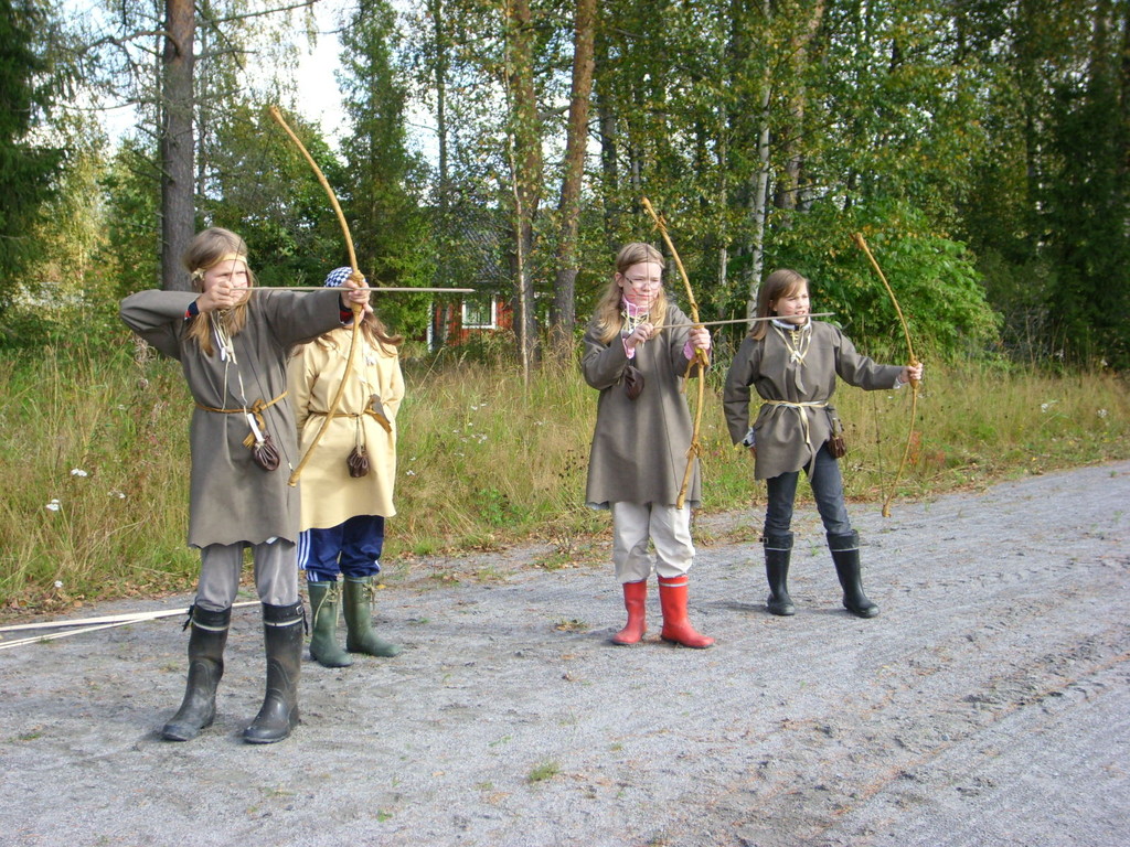 Övning i bågskytte.