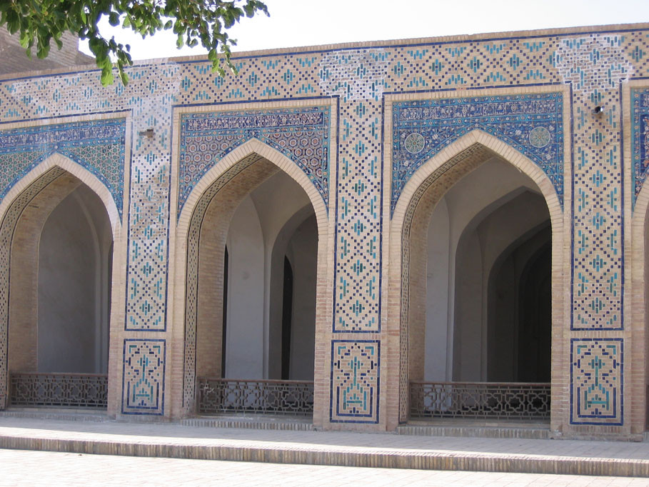 Galeries de la mosquée Kalon (photo : C.Ollagnier, 2007)