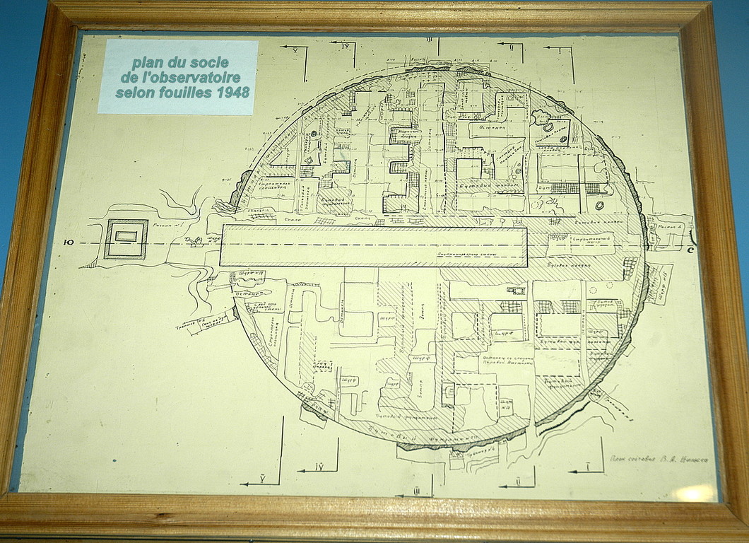 Fondements de l'observatoire, d'après les relevés des fouilles, Musée de l'Observatoire d'Ulugh Beg à Samarcande (photo : M.Schvoerer, 2008)