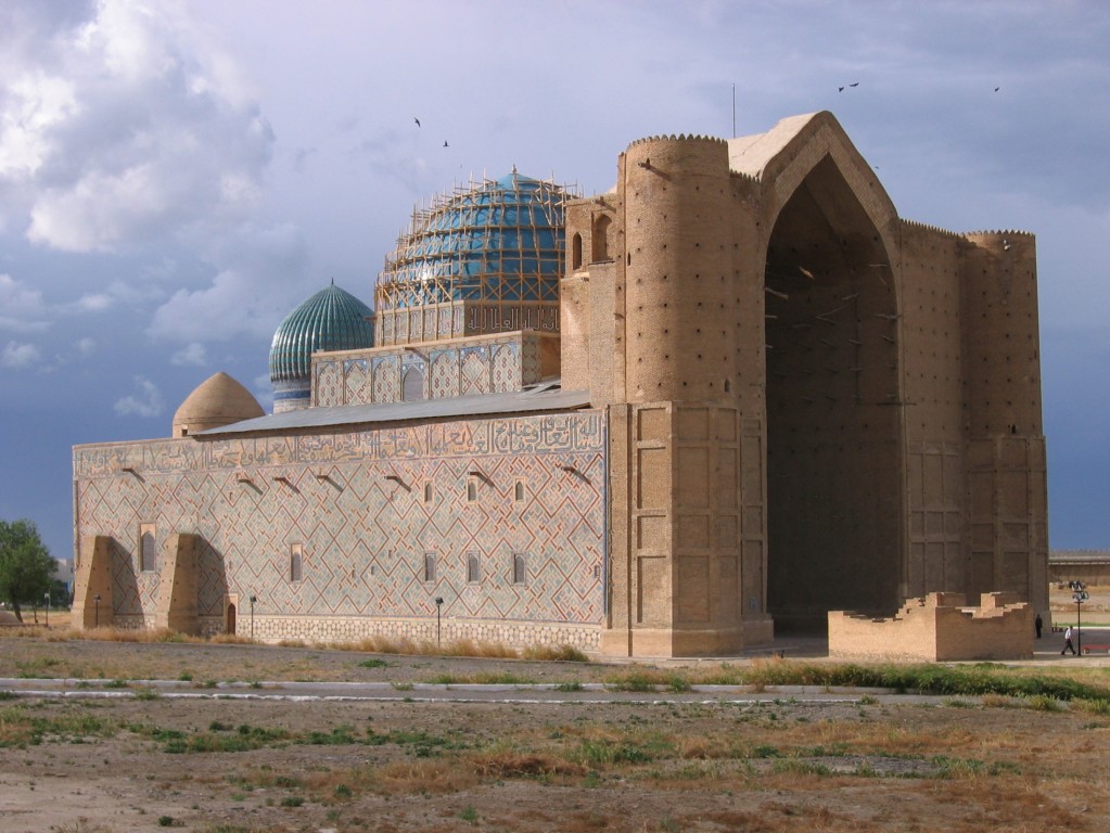 Mausolée d'Ahmad Yassavi, à Turkestan au Kazakhstan (photo : C. Ollagnier, 2007)