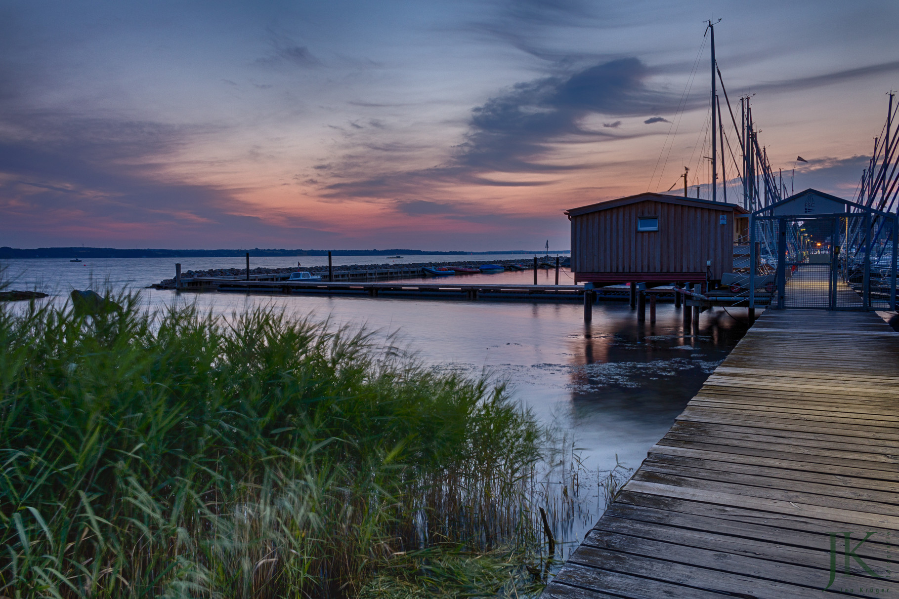 Ein neuer Tag beginnt! - Sonnenaufgang am Yachthafen Quellentag bei Glücksburg