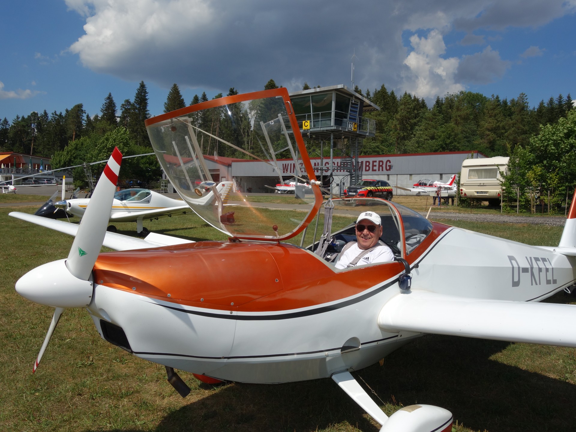 Knauba und Roland in Winzeln