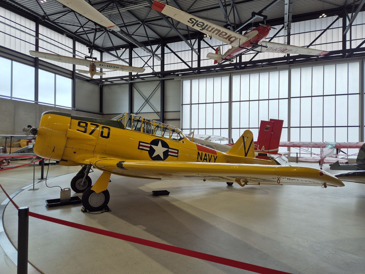 Ehemaliges Schulflugzeug: North American T-6