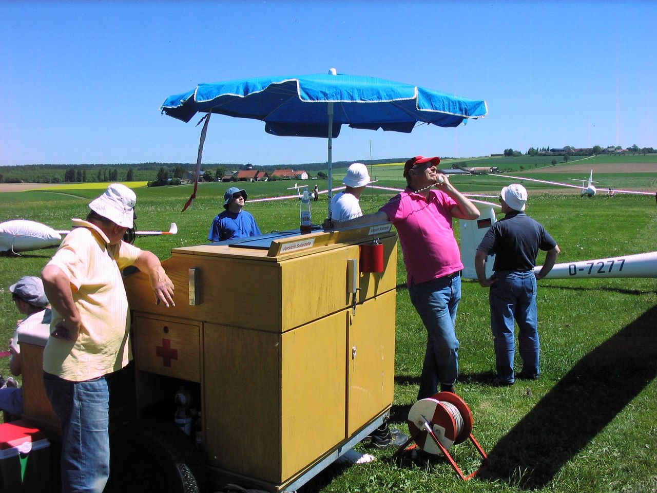 Der Startwagen in der Flugsaison 2010 - noch im "Holz-Look"