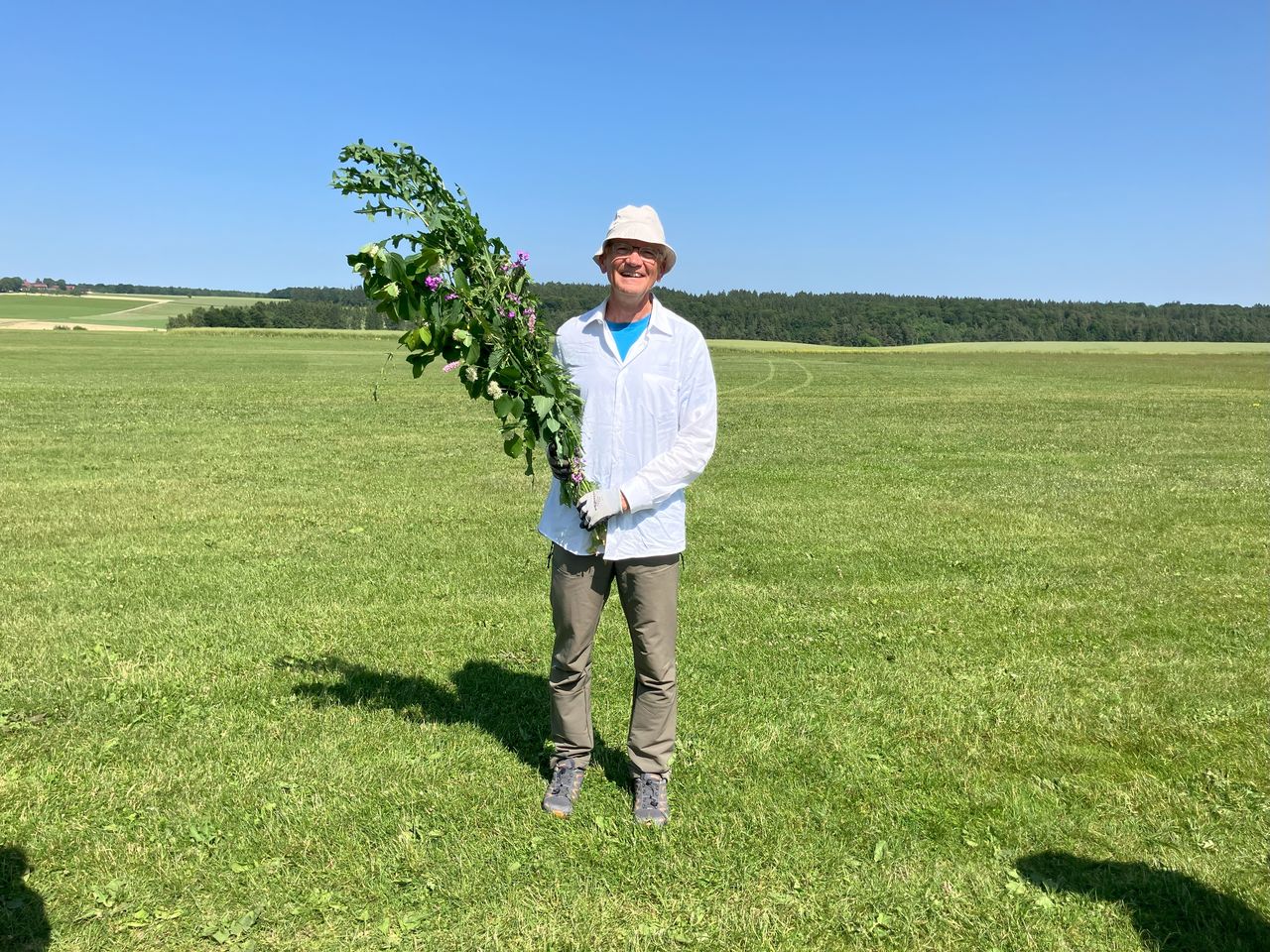 Wilhelm mit seinem Fliegerstrauß.