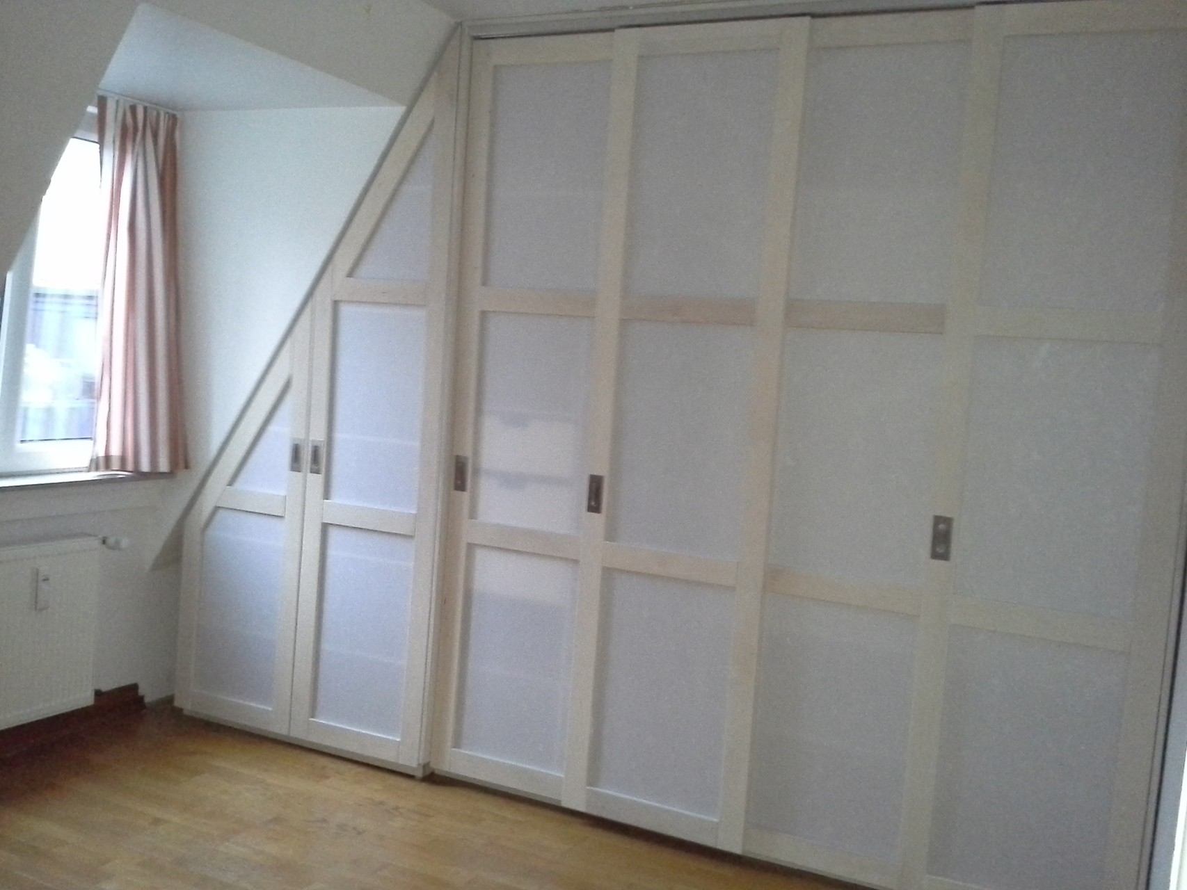 Rahmenholz weiß und japan. Papier , Schiebetüren, Einbauschrank, indiv. Schrankaufteilung