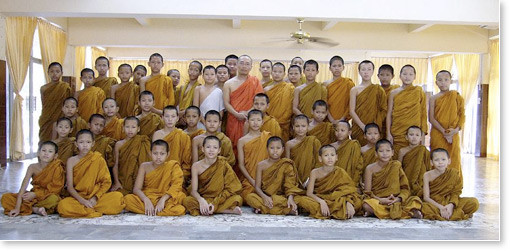 Buddhist-monks-group-picture