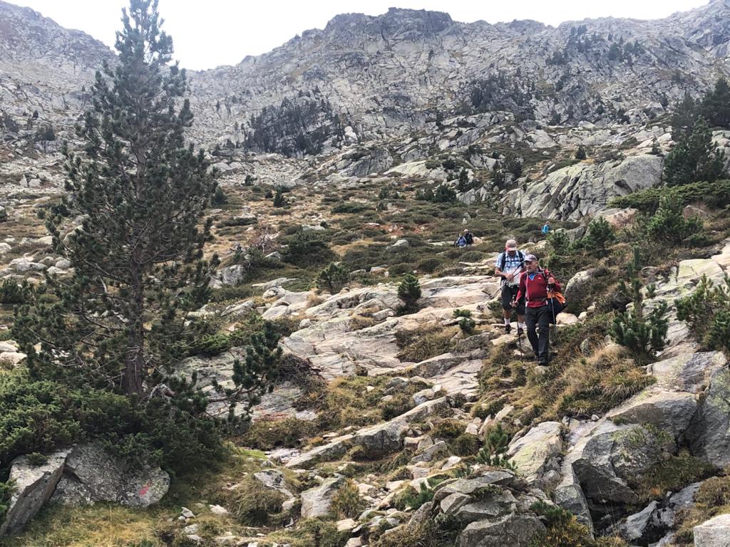 et descente vers le LAC d'AUBERT