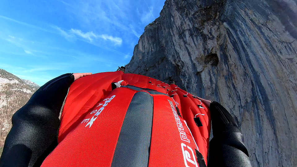 Pala4 Pressurized , BASE jumping and skydiving suits, First jump